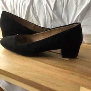 Old navy block heel pumps